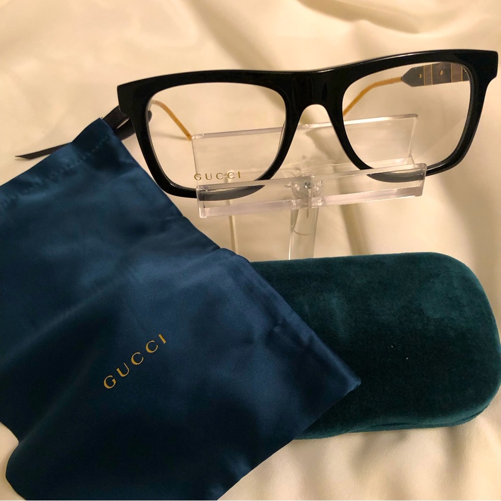 Gucci frame for men/women